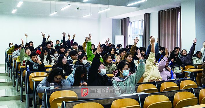 國(guó)元保險阜陽中支開展金融知識進校園宣講活動